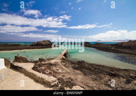 Islote de Lobos. Insel Lobos. Klares blaues Wasser in diese kleine Insel vor Fuerteventura. Kanarischen Inseln. Spanien Stockfoto