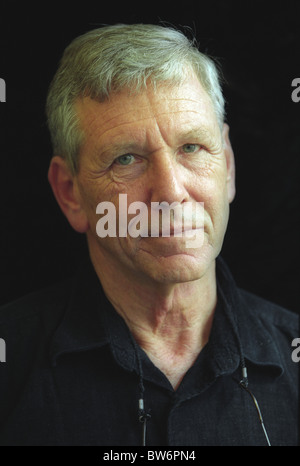 Amos Oz (Amos Klausner geboren) ist ein israelischer Schriftsteller, Romancier und Journalist. Stockfoto