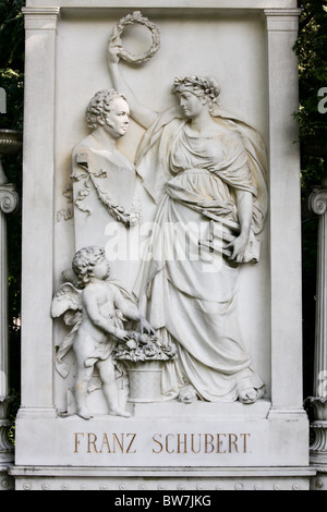 Grabstein von Franz Schubert (1797-1828), österreichischer Komponist in den Zentralfriedhof in Wien. Stockfoto