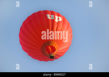 Heißluft-Ballon mit der Aufschrift UP, Bristol, England, Vereinigtes Königreich, Europa Stockfoto