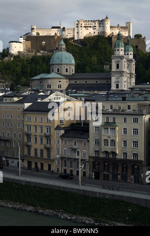 Festung Hohensalzburg / Festung Hohensalzburg, Salzburger Dom / Salzburger Dom & Altstadt / Altstadt, Salzburg, Österreich Stockfoto