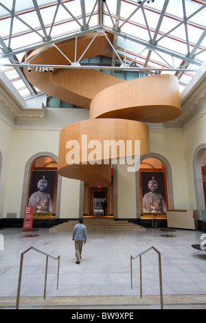 Sprial Holztreppen in der Art Gallery of Ontario (AGO) Stockfoto