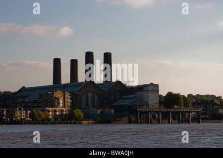 Greenwich Kraftwerk, an den Ufern der Themse in London, England. Stockfoto