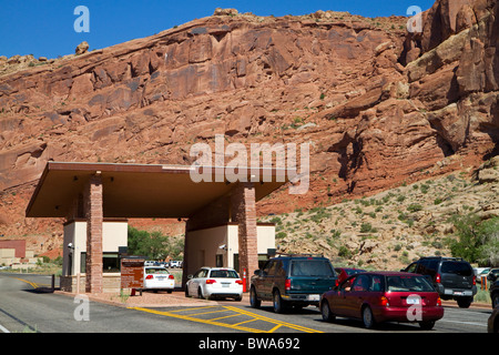 Der Eingang zum Arches National Park in der Nähe von Moab, Utah, USA. Stockfoto
