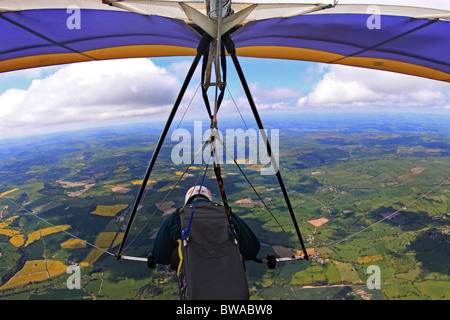 Hoch über dem langen Mynd Shropshire Drachenfliegen Stockfoto