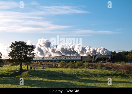Tornado-Dampfzug durch Grate Country Park, Bury, Lancashire Stockfoto