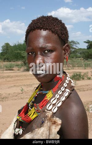 Junge Hamer Stamm Frau, Omo-Tal, Äthiopien Stockfoto