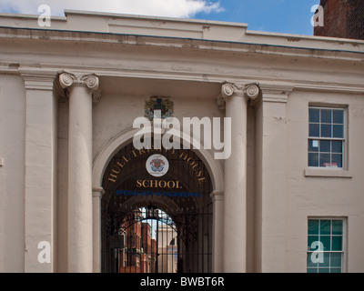 Detail der Eingang zum Trinity House School Hull Yorkshire UK Stockfoto