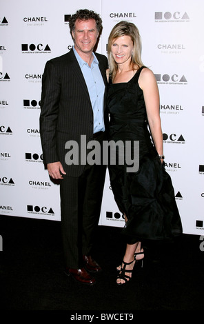 WILL FERRELL VIVECA PAULIN MOCA LOS ANGELES BENEFIZ-GALA. PRÄSENTIERT DER KÜNSTLER MUSEUM PASSIERT. DIE INNENSTADT VON LOS ANGELES CA Stockfoto