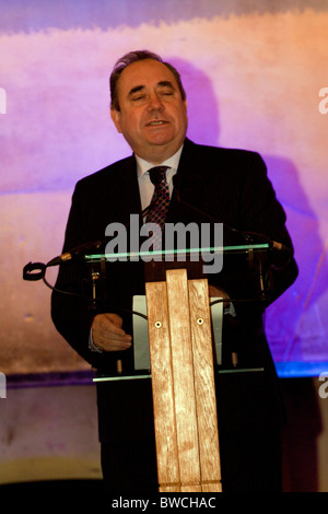 Scottish First Minister nAlex Salmond gratuliert schottischen Athleten für ihre Leistungen im Jahr 2010 Stockfoto