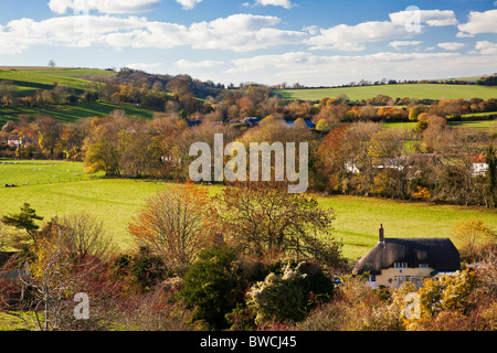 Herbstliche Aussicht vom Marleycombe Hill in Wiltshire Dorf Bowerchalke, England, UK Stockfoto