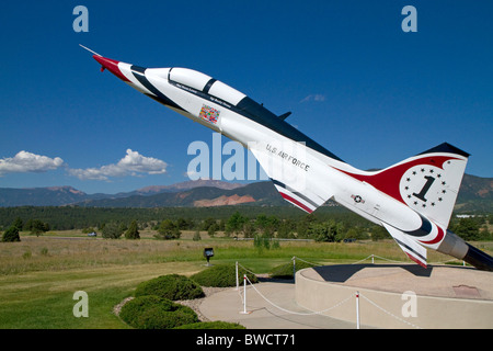 T-38 Talon amerikanischen Überschall-Jet-Trainer auf dem Display an der Air Force Academy in Colorado Springs, Colorado, USA. Stockfoto