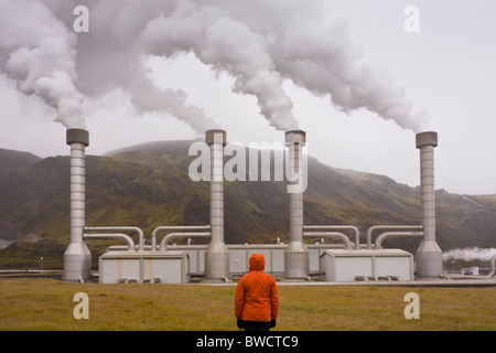 Nesjavellir geothermischen Kraftwerk, Südisland. Es produziert Strom und Pumpen Warmwasser für den Großraum Reykjavík. Stockfoto