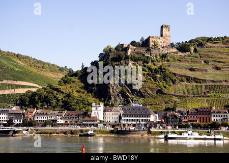 Gutenfels Burg, hoch über der Stadt Kaub am Rhein River, Deutschland Stockfoto