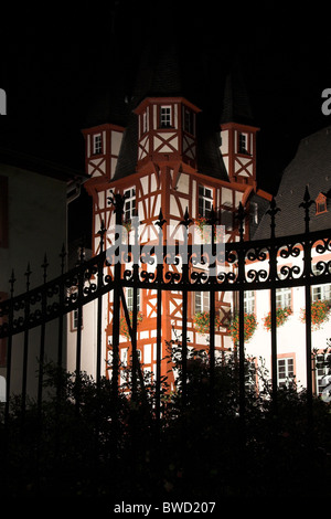 Siegfried mechanische Spieluhr Museum, leuchtet in der Nacht, Rüdesheim, in der Rhein-Tal, Deutschland Stockfoto