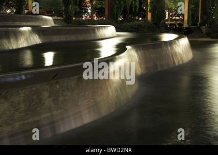 Wasser-Brunnen vor dem Wasserturm, Mannheim, Deutschland Stockfoto