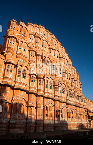 Palast der Winde, Hawa Mahal, berühmtesten Wahrzeichen in Jaipur. Stockfoto