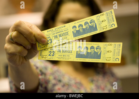 Nicht genutzte Tickets für The Beatles-Konzert im Shea Stadium, New York City, am 23. August 1966. Stockfoto