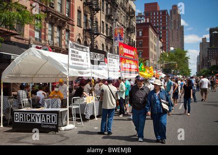 "Teufel's Küche" 9th Avenue internationales Food Festival. Stockfoto