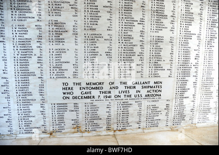 Wand-Inserat gefallen Seeleute USS Arizona Memorial Pearl Harbor Pacific National Monument Hawaii Battleship Row Stockfoto