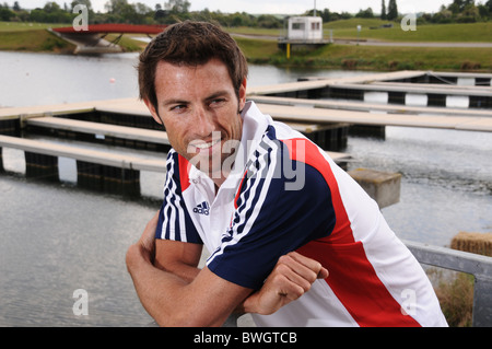 Mark Hunter MBE Olympiasiegerin am Dorney Lake die GB Rudern Veranstaltungsort 2012 Olympics an der Startlinie Stockfoto