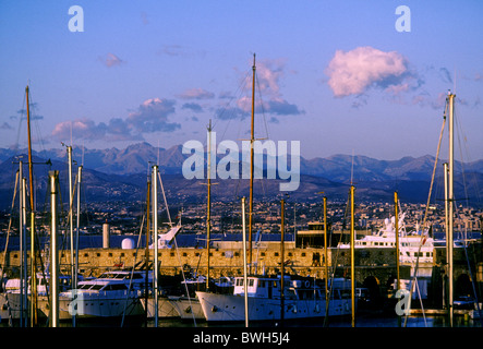 Marina, Stadt von Antibes, Antibes, Juan-Les-Pins, Côte d ' Azur, Cote d ' Azur, Frankreich Stockfoto