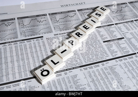 Öl Preis Öl Symbol Öl Öl Preise Steinen Zeitung Scrabble Buchstaben Finanzen finanzieren Zeitung Wirtschaft q Stockfoto