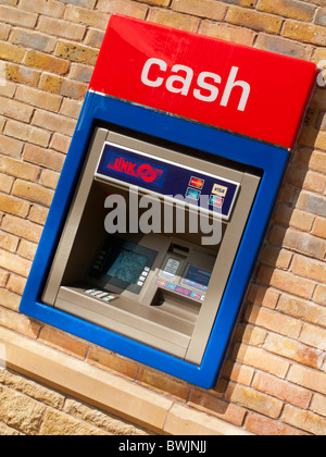 ATM-Cashpoint-Maschine für den Einsatz mit Karten in der LINK-Netzwerk in Großbritannien Stockfoto