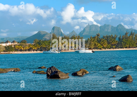 Blick vom Strand vor dem Hotel Oberoi, Baie Aux Schildkrötenfarm, (Turtle Bay), Pointe Aux Piments, Mauritius Stockfoto