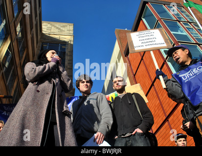 Studenten protestieren gegen steigende Studiengebühren in Bristol University Stockfoto