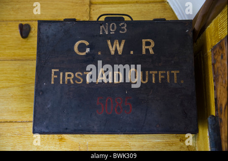 Innere des GWR Autocoach Wagen erste-Hilfe-outfit Stockfoto