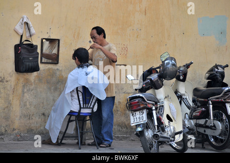 Straße Barbier, Friseur, Saigon, Ho-Chi-Minh-Stadt, Vietnam Stockfoto