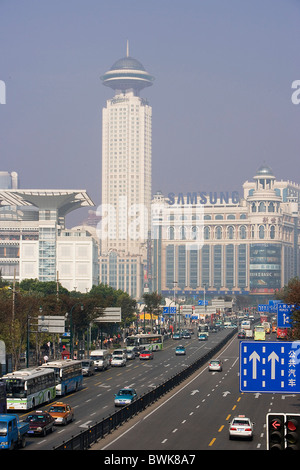 China Asia Shanghai Stadt platzieren Raum Menschen Nation Übersicht Straße Verkehr Wohnblöcke Stockfoto