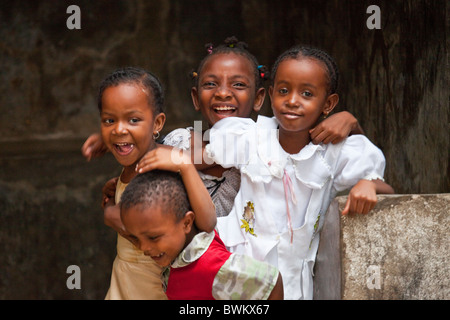 Kinder auf der Insel Lamu, Kenia Stockfoto