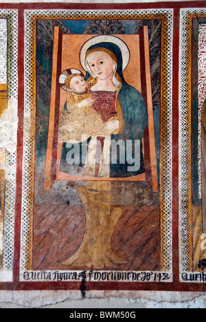 Detail der Fresko der Madonna della Quercia (Eiche), Innenraum der Kirche San Giovanni Battista, Arrone, Terni, Umbrien, Italien Stockfoto