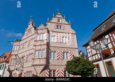 GASTHAUS ZUM ENGEL RESTAURANT, RENAISSANCE-GEBÄUDE AUS DEM JAHRE 1556, BAD BERGZABERN, RHEINLAND-PFALZ, DEUTSCHLAND Stockfoto