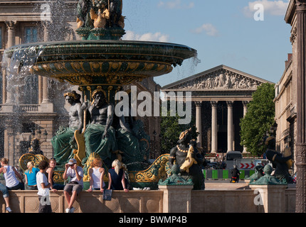 Église De La Madeleine À Paris, gesehen vom Place De La Concorde Stockfoto