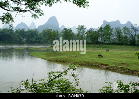 Karstberge und Li-Fluss bei Fuli, Guangxi, China Stockfoto