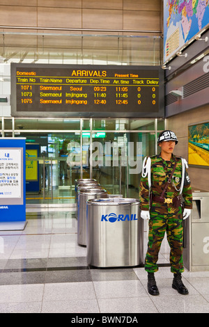 ROC Soldat bei Dorasan Railway Station in der DMZ Demilitarized Zone auf die Gyeongui-Linie zwischen Süd- und Nordkorea. JMH3811 Stockfoto