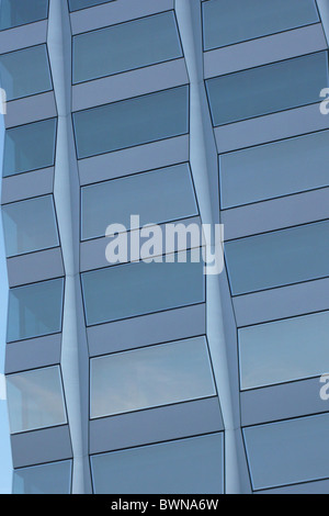 Schweiz Europa Zürich Stadt Schanzengraben Glas Fassade moderne Architektur Geschäftshaus Hise-Aufstieg Stockfoto