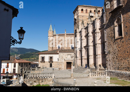 Guadalupe, Provinz Cáceres, Spanien. Das Hieronymite Kloster Santa Maria de Guadalupe. Stockfoto