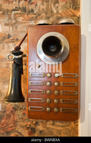 Antikes Telefondekor im Marshlands Inn (B&B), Sackville, New Brunswick, The Maritimes, Kanada. Stockfoto