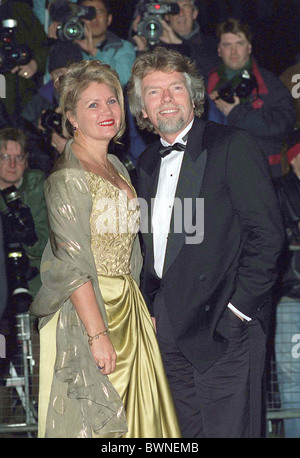 SIR RICHARD BRANSON UND SEINE FRAU JOAN EIN FUNDRAISING-DINNER IM HARRODS FÜR HAREFIELD KRANKENHAUS BESUCHT. Stockfoto