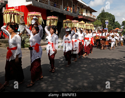 Bestandteil einer königlichen Einäscherung Zeremonie, Ubud, Bali. Stockfoto