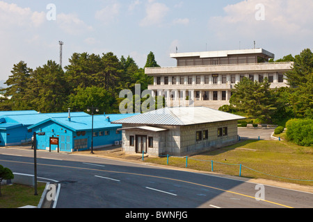 Mit Blick auf UN-Gebäude, North Korean Panmon Hall Gebäude in JSA Joint Security Area, Demilitarized Zone DMZ. JMH3846 Stockfoto