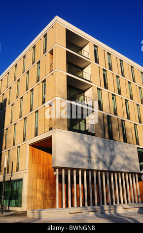 Informatik Forum Potterrow Edinburgh Universität George Square / Bristo Square RMJM Associates im Winter Schnee Stockfoto