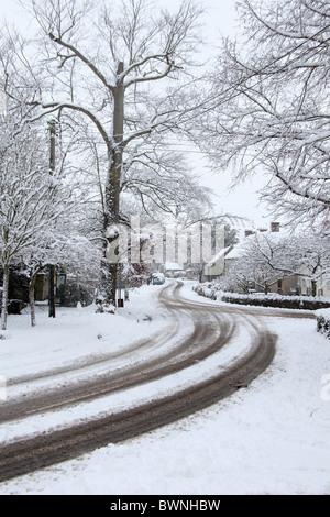 Selten über Nacht Schnee bedeckt das Dorf Cossington auf die Polden Hügel in Somerset, England, UK Stockfoto