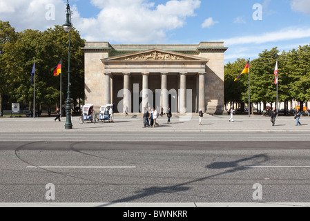 Die Neue Wache War Memorial in Berlin, Unter den Linden Stockfoto