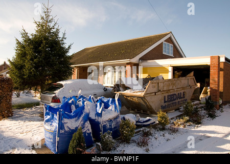 Selbständiger Wohnhaus Sanierung aufgrund des schlechten Wetters in Nottingham England UK Stockfoto