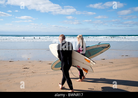 Surfer Fistral Strand, Newquay Cornwall UK Stockfoto
